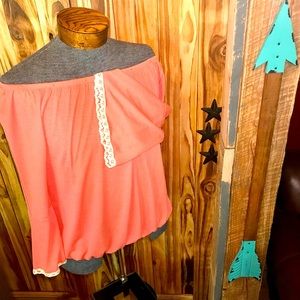 NWT💥Reba on/off shoulder flare sleeve w/lace light breathable top coral💥large